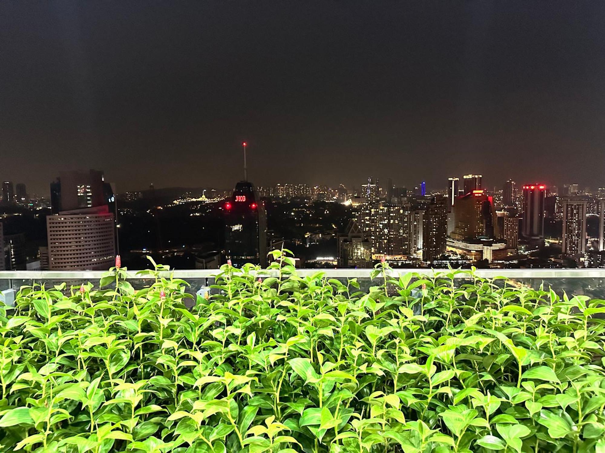 The Colony By Infinitum Klcc Sky Pool Kualalumpur Apartment
