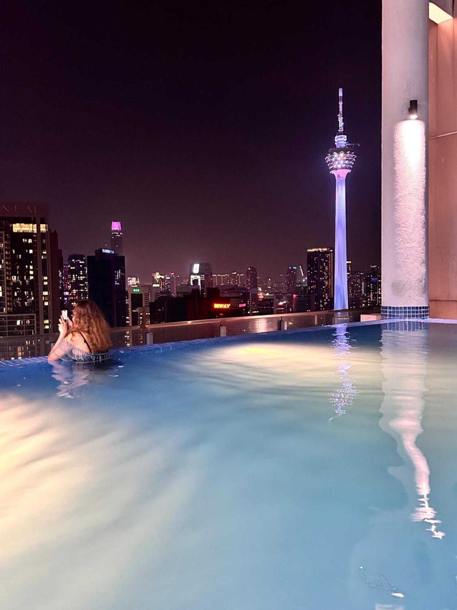 Apartment The Colony By Infinitum Klcc Sky Pool Kualalumpur