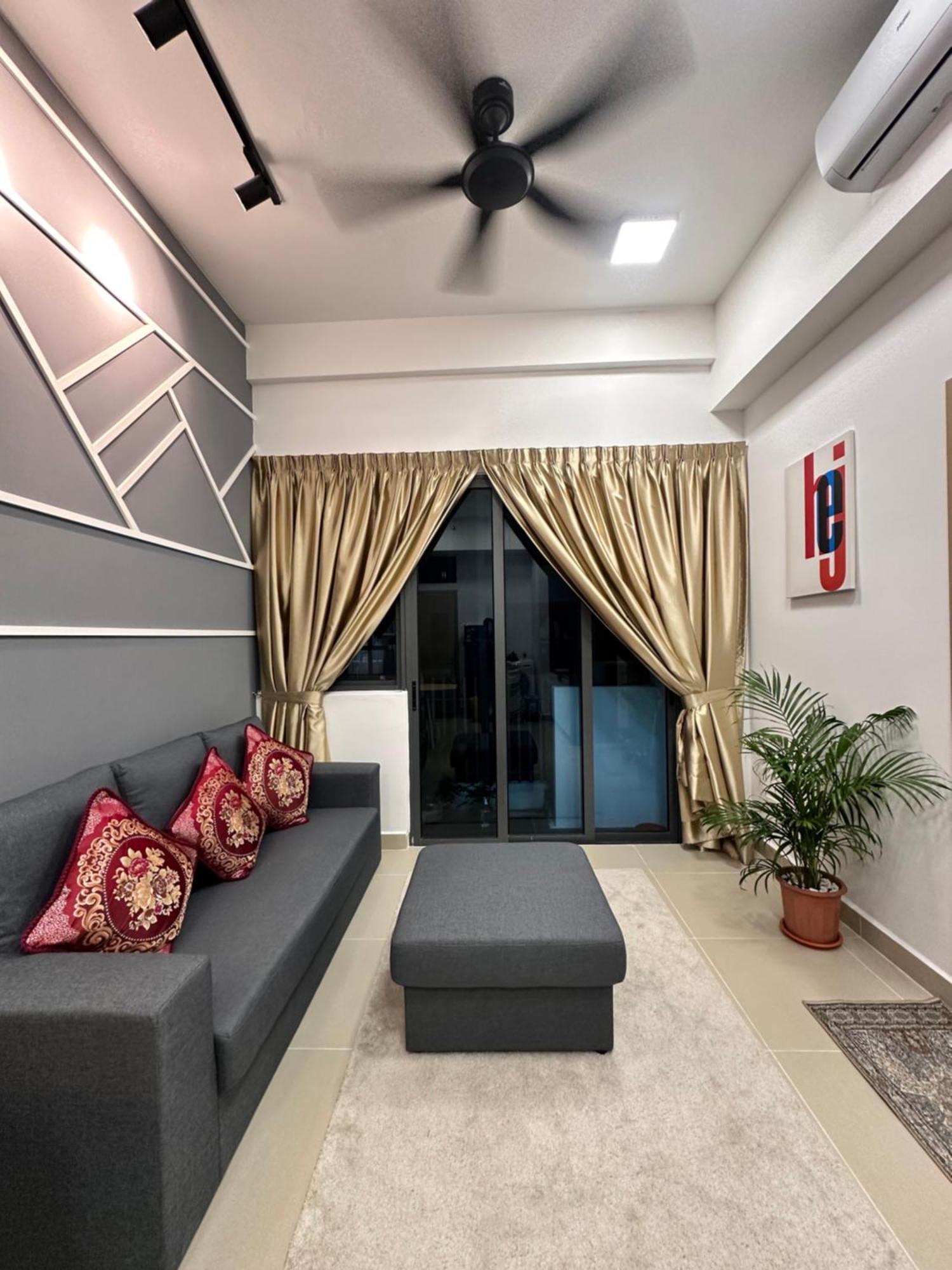 The Colony By Infinitum Klcc Sky Pool Kualalumpur Apartment